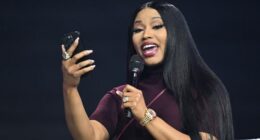 Rapper Nicki Minaj has made a surprise appearance at a gathering of conservatives in Arizona.