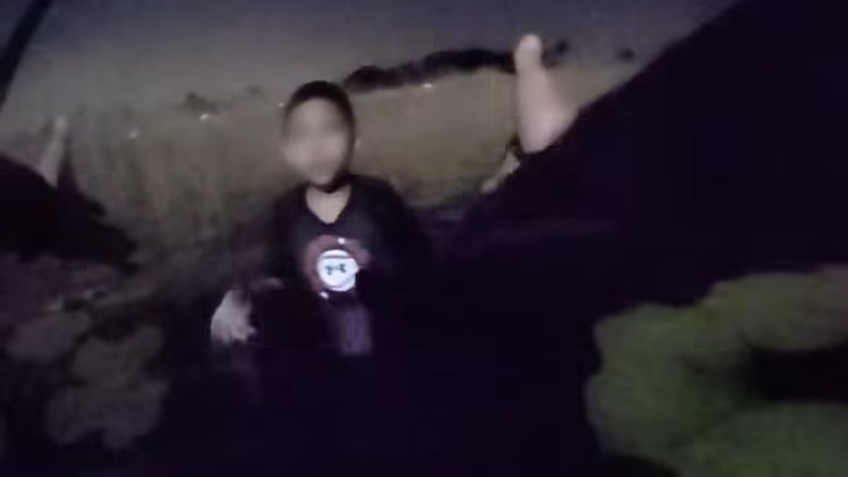 Officer pulls missing boy from freezing pond and reunites him with dad