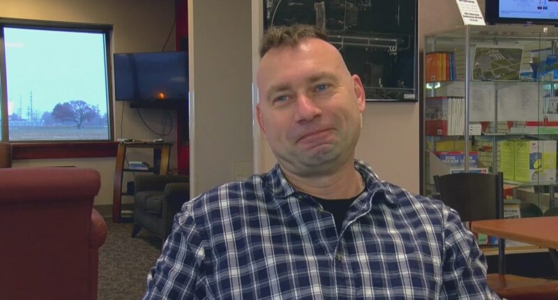 Pilot creates nativity scene using flight plan, hoping to spread Christmas cheer