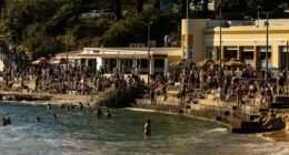 Sydney siders cool off at Cronulla Beach, Sydney, Friday, 5 December 2025. A severe heatwave will send temperatures soaring above 40 degrees in Sydney from Friday, threatening weekend sporting fixtures and prompting an early reopening for Penriths Pondi beach as total fire bans are declared in parts of the state.   Photo: Sam Mooy / The Sydney Morning Herald