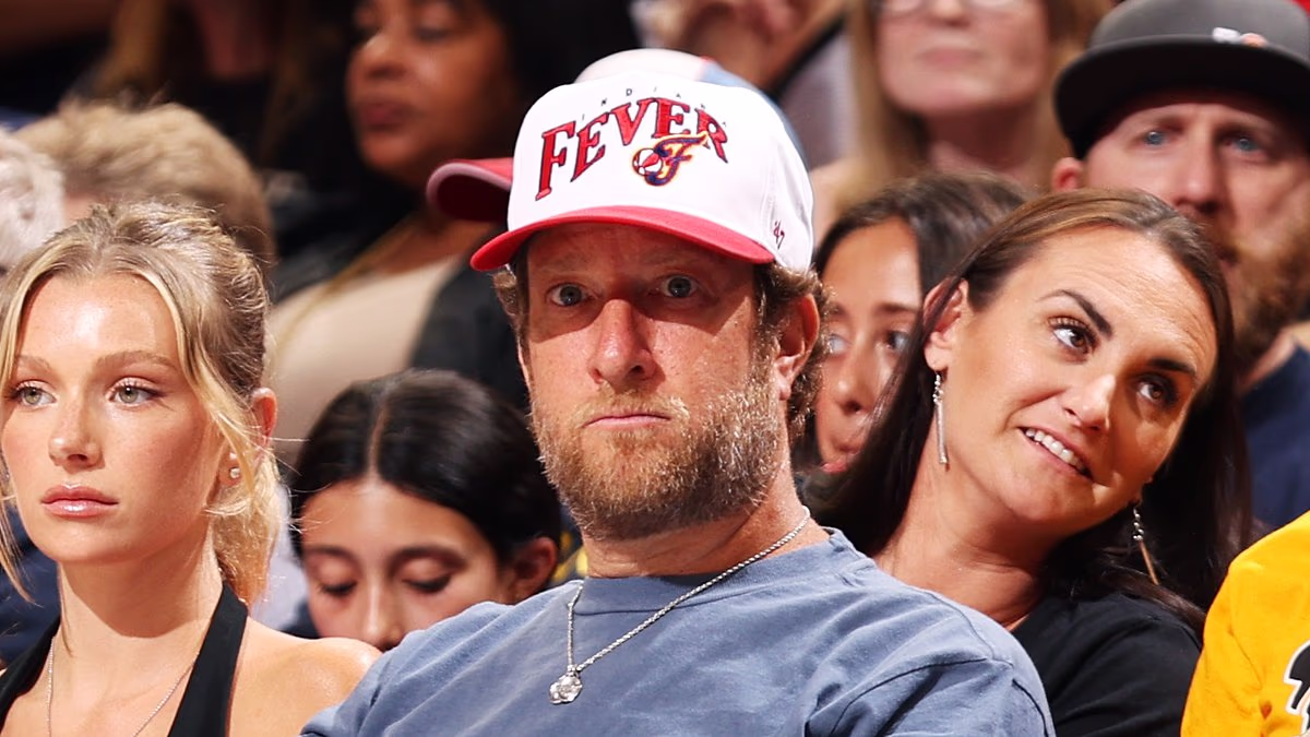 Portnoy unleashes on Ross for coaxing NFL star into antisemitic dance