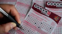 Powerball climbs to $1.25 billion after no one wins jackpot