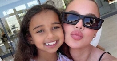 ROB KARDASHIAN ‘LOVES’ CHRISTMAS DECOR AND GOES ALL OUT FOR DAUGHTER