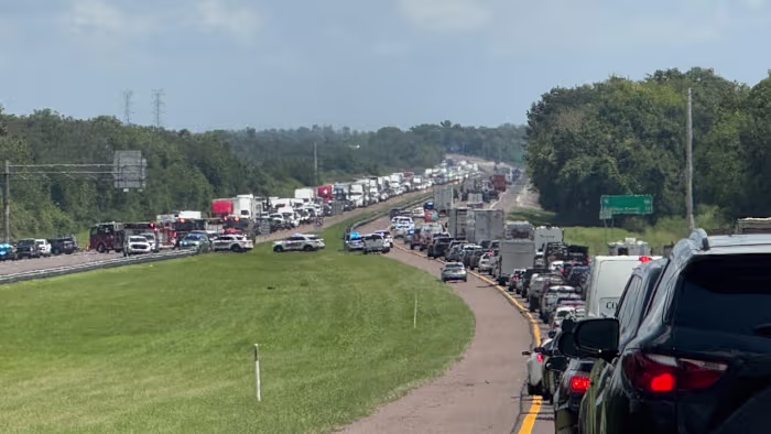 Record travel expected for Christmas, New Year’s. Here are best, worst times to hit the road