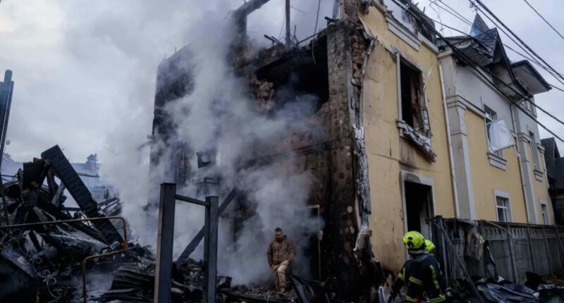 Russia strikes Ukraine ahead of Trump-Zelensky meeting