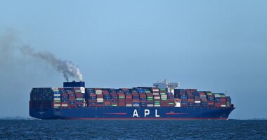 Russian spies infiltrate UK on cargo ships to scout military sites, find weaknesses