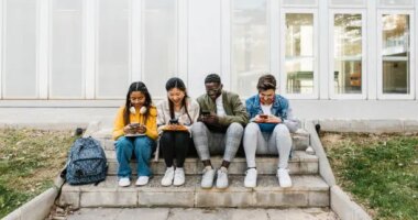 SCCPSS updates policy on electronic devices for the next school year