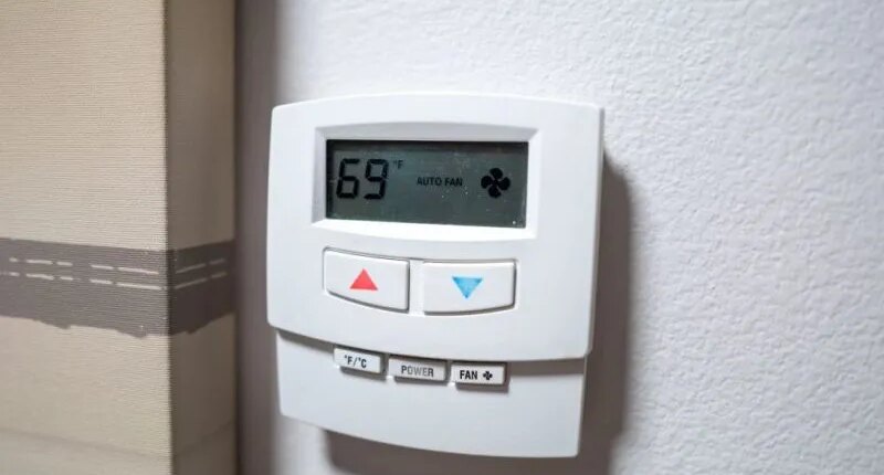 Should you turn your heat on and off during winter? Tips to save money on heating bills