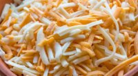 Shredded cheese sold in Illinois recalled due to metal fragments
