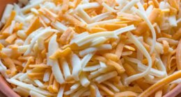 Shredded cheese sold in Illinois recalled due to metal fragments