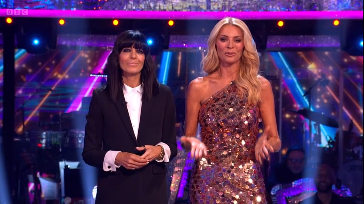 Tess Daly and Claudia Winkleman open their last ever Strictly show