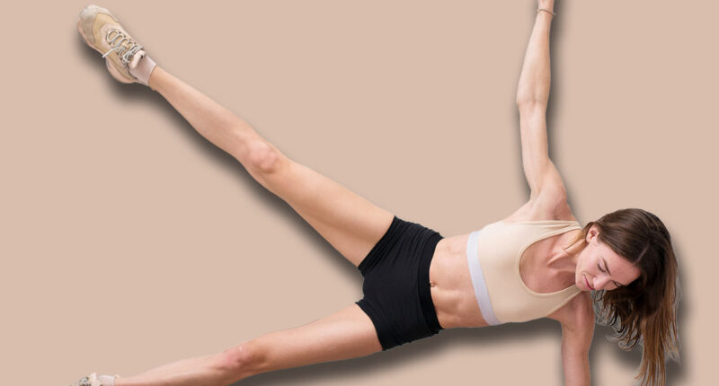 This 8-Minute Bodyweight Routine Builds More Core Strength Than 45 Minutes of Gym Workouts After 50