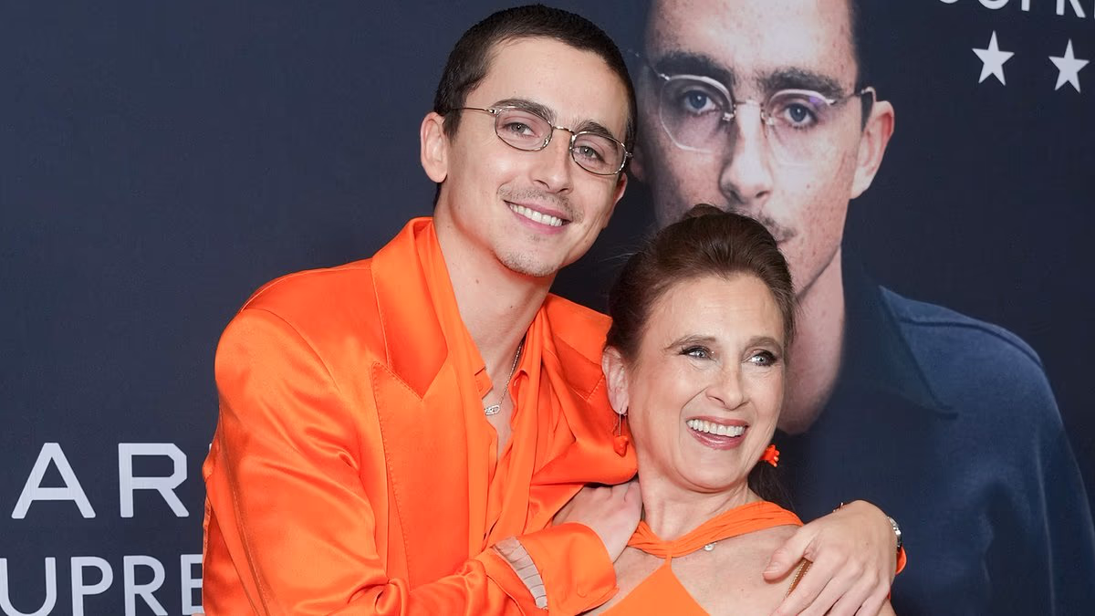 Timothee Chalamet brings his MOM as his date to Marty Supreme premiere