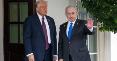 Trump and Netanyahu are to meet in Florida at a crucial moment for the US-backed Gaza ceasefire