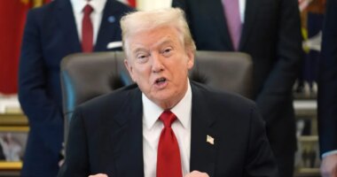 Trump expands travel ban, targeting Syria, South Sudan and others