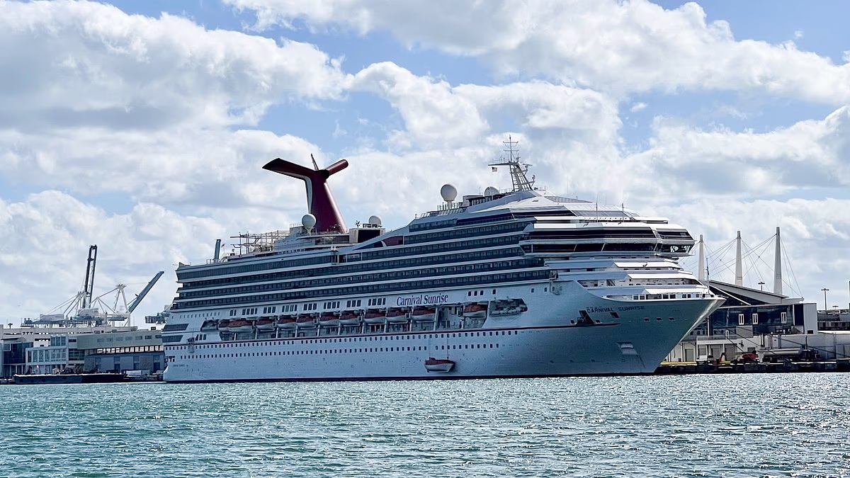 Two men charged with rape after switching places during cruise hookup