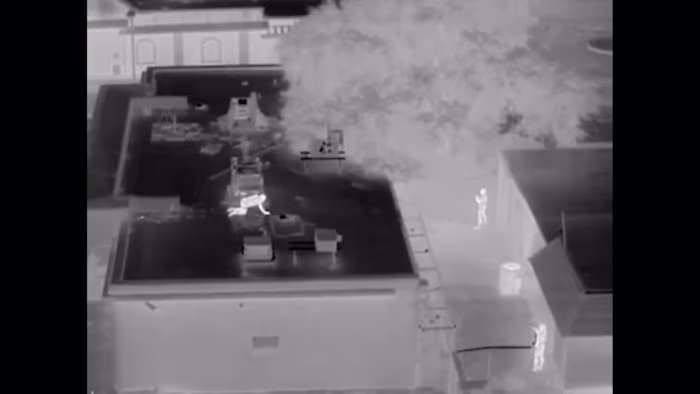 VIDEO: Orlando police use drone to capture rooftop burglar suspect after store theft