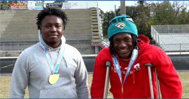 'We're in history': Brothers become first in Raines Vikings history to win two state championships