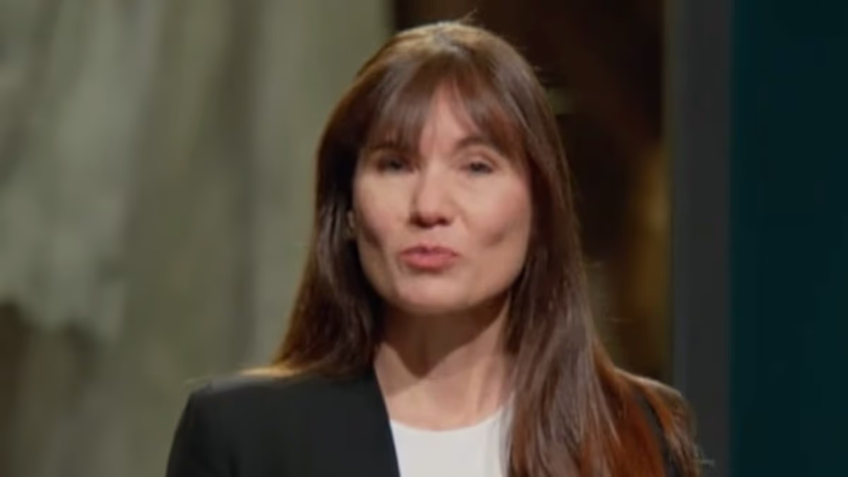 Woman who 'killed two girls with poisoned raspberries' found in UK