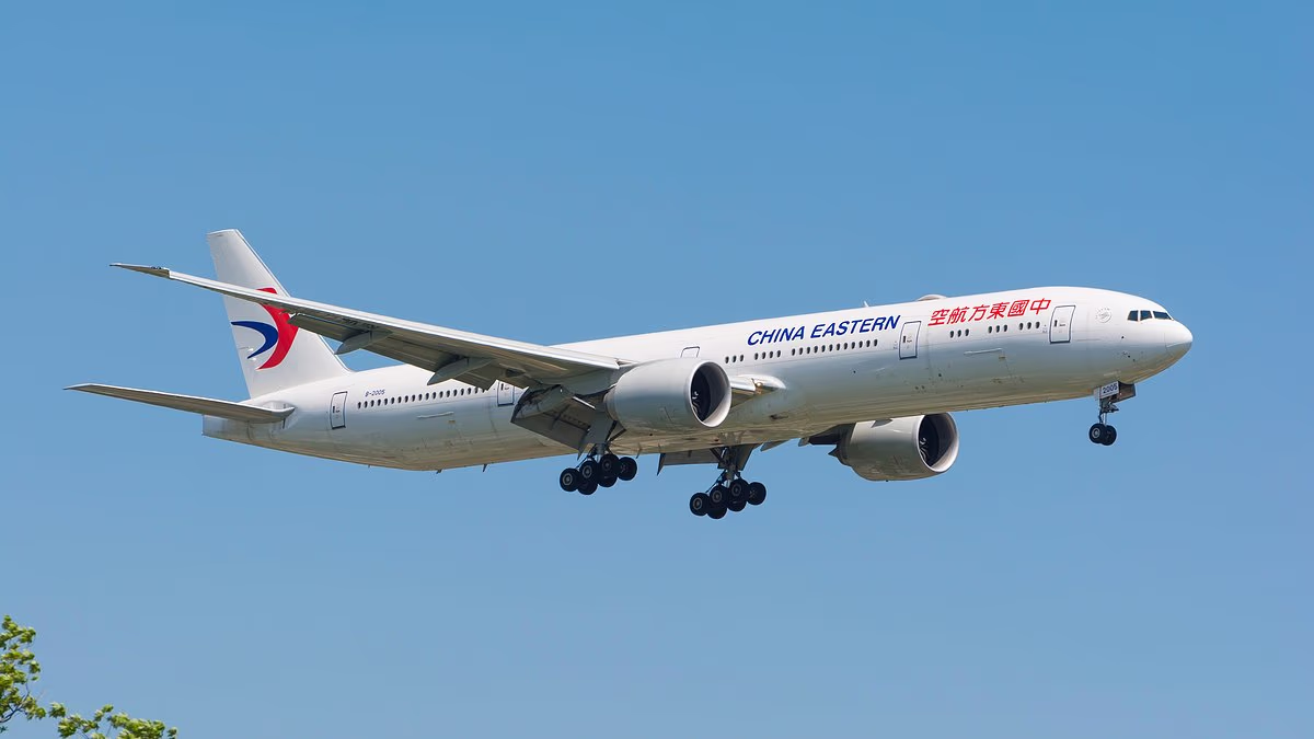 World's longest flight officially completed after covering 12,400 miles in 29 hours