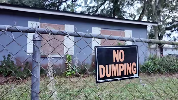 Zombie homes spark concerns in Orange County community