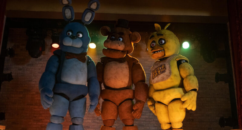 10 Movies That Were Box Office Hits Despite Terrible Reviews