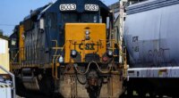17-year-old dies after being struck by CSX train in Brandon