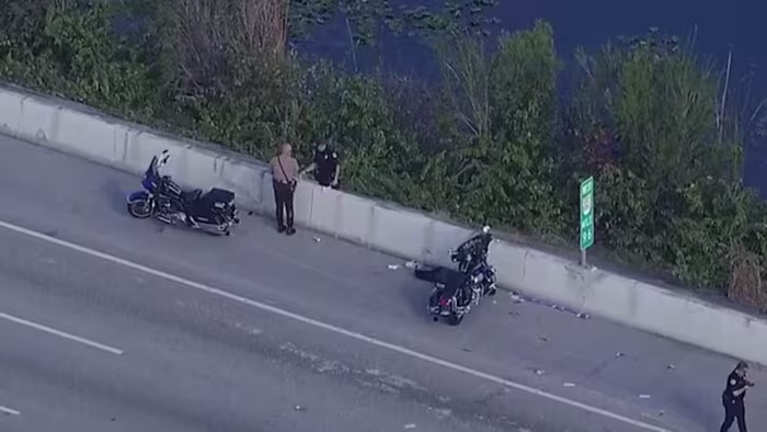 2 Miami police motormen injured after SUV strike