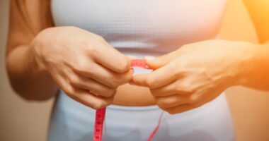 4 Daily Snacks That Shrink Belly Pooch Without Exercise After 60