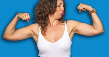 4 Daily Standing Drills That Flatten Belly Overhang Better Than Ab Workouts After 45