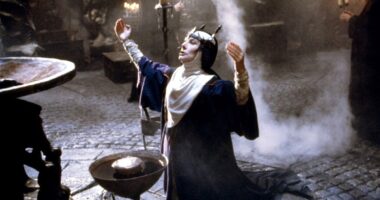 5 Dark Fantasy Movies From The 1980s That Still Terrify Kids