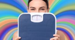 7 Best Brand-Name Snacks for a Flatter Belly This New Year