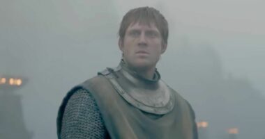 A Knight of the Seven Kingdoms fans stunned by Game of Thrones 'dig' in episode 1