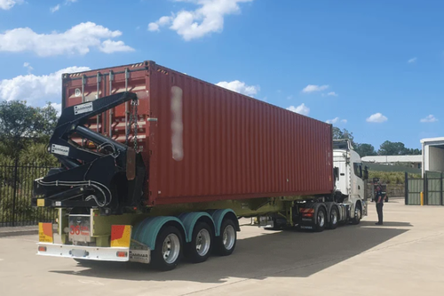 An alleged international crime ring has allegedly stolen ﻿dozens of Toyota cars from Brisbane and shipped them for sale in the United Arab Emirates. ﻿