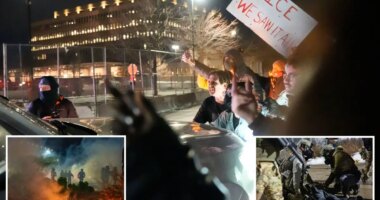 Anti-ICE protesters blast fireworks at law enforcement in Minneapolis: video