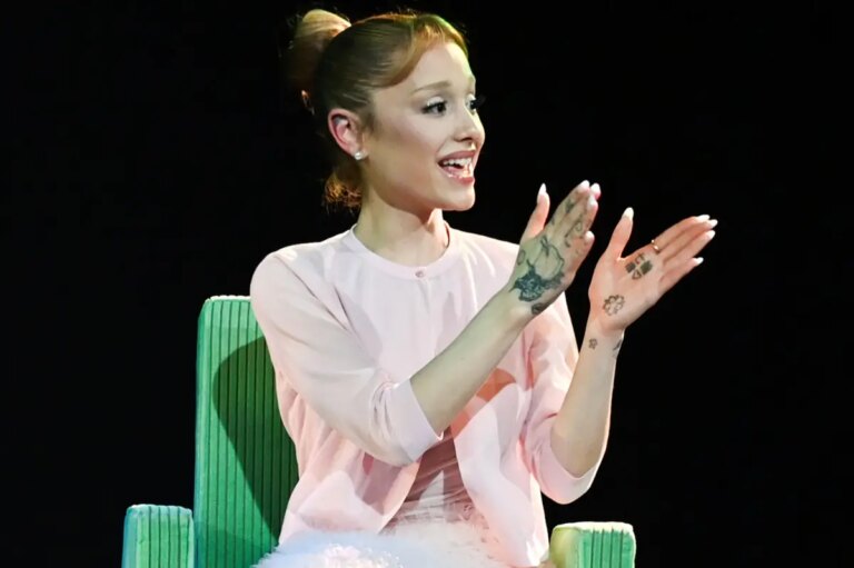 Ariana Grande trolls Vogue for Photoshop fail after she’s seen with 6 fingers: ‘Holy s–t’