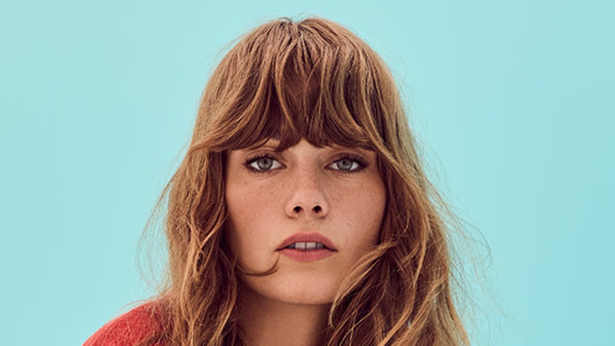 Bec Hewitt's daughter Mia, 20, breaks her silence on growing up famous