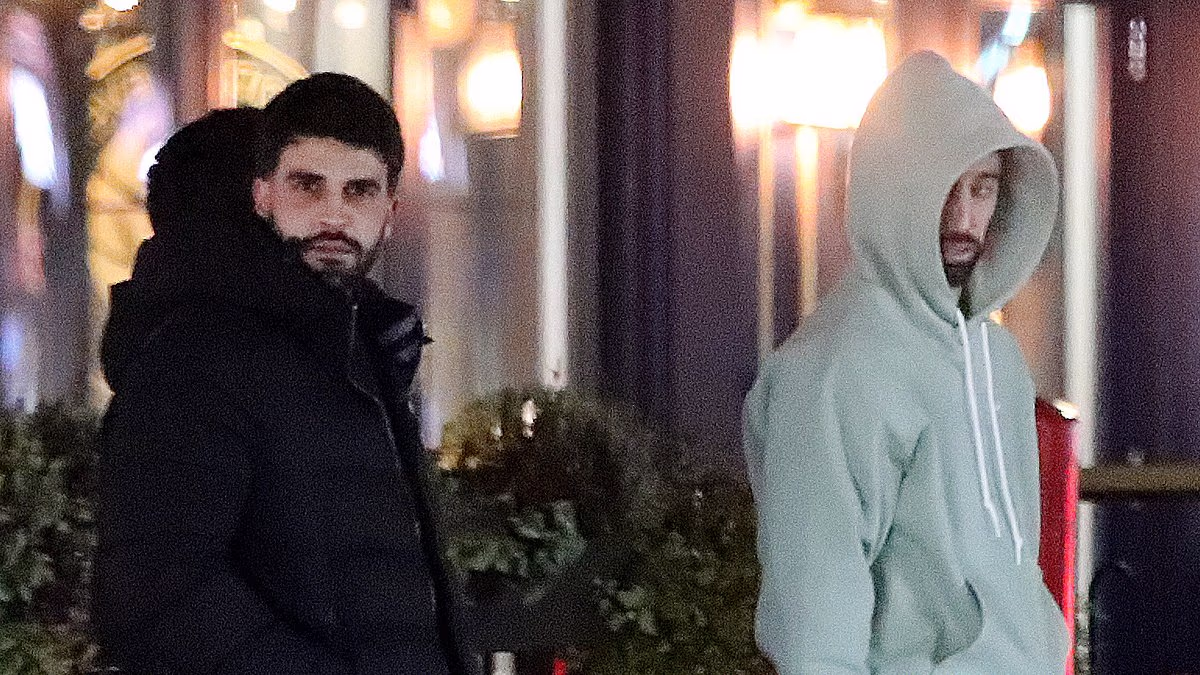 Bruno Fernandes' cosy catch up with Ruben Amorim's No 2: Axed boss' 'key ally' spotted meeting assistant as it's revealed that his injury exacerbated rift between head coach and Man Utd stars