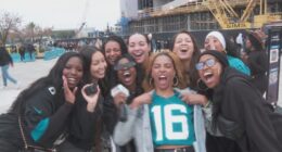 Chants of 'Duuuval' fill Downtown Jacksonville after Jaguars clinch division title