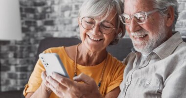 Dear Abby: I am worried about my retired, tech-addicted parents