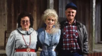 Dolly Parton's Siblings 'Grew to Hate' Seeing Their Dad Come Home After Drinking