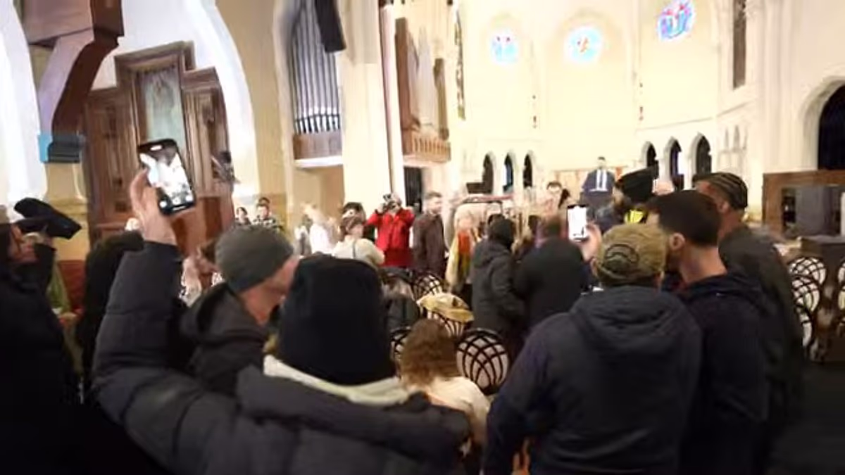 Don Lemon joins anti-ICE protesters as they storm Minnesota church