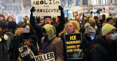 Dozens arrested after protesters take over NYC hotel lobby during anti-ICE demonstration