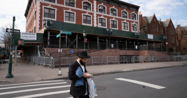 Driver rams car repeatedly into doors of NYC Jewish site, suspect detained