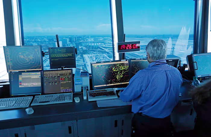 FAA picks 2 firms to replace 612 outdated radar systems that air traffic controllers rely on