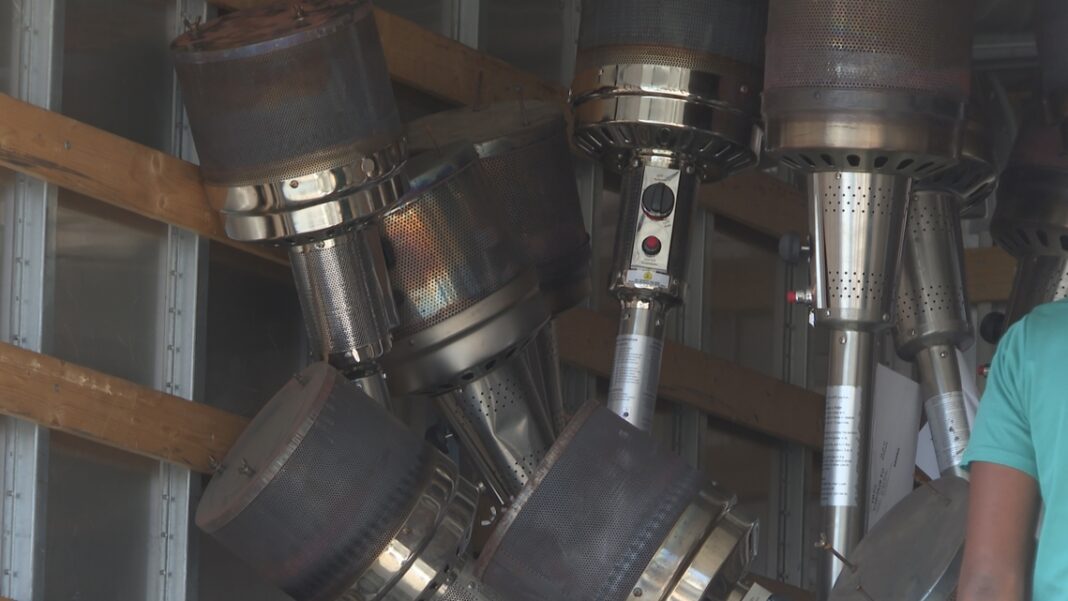 'Faster you run, faster you're done': Donna Marathon runners prepare for freezing temperatures