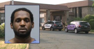 Fight over $10 pool pass on 90-degree day ends in fatal shooting: Police