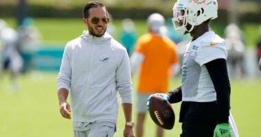 Former Dolphins head coach Mike McDaniel to interview for Bucs coordinator job