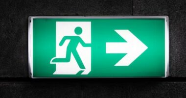 From Golden to Broke: Billionaires Ditch Newsom's California, Take $1 Trillion With Them