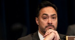 House Democrat: 'Extremely unusual' Gabbard would be present at Fulton County operation